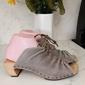 TRIPPEN Gray Leather Heels Women's Shoes